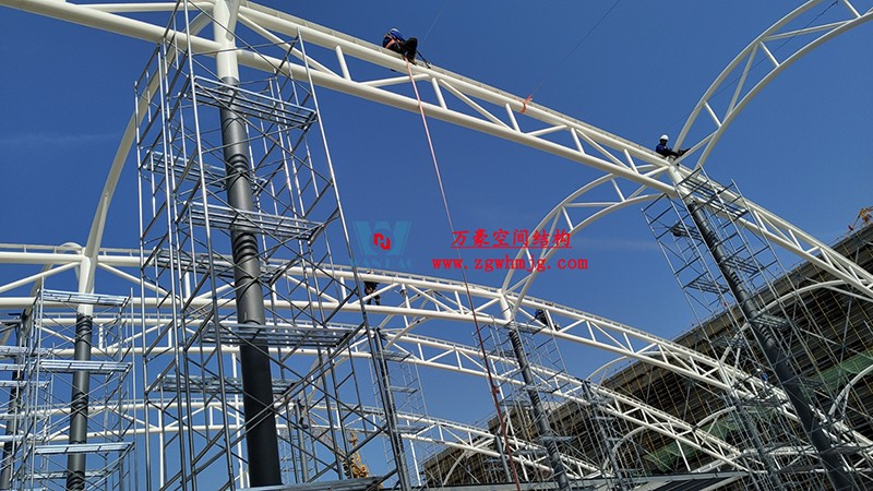 勞動最光榮，致敬一線工作者！