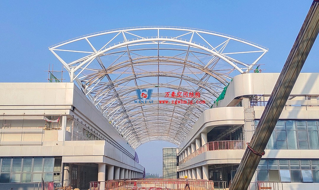 工程進度全速推進,PTFE膜材張拉在即! 工程進度全速推進,PTFE膜材張拉在即!