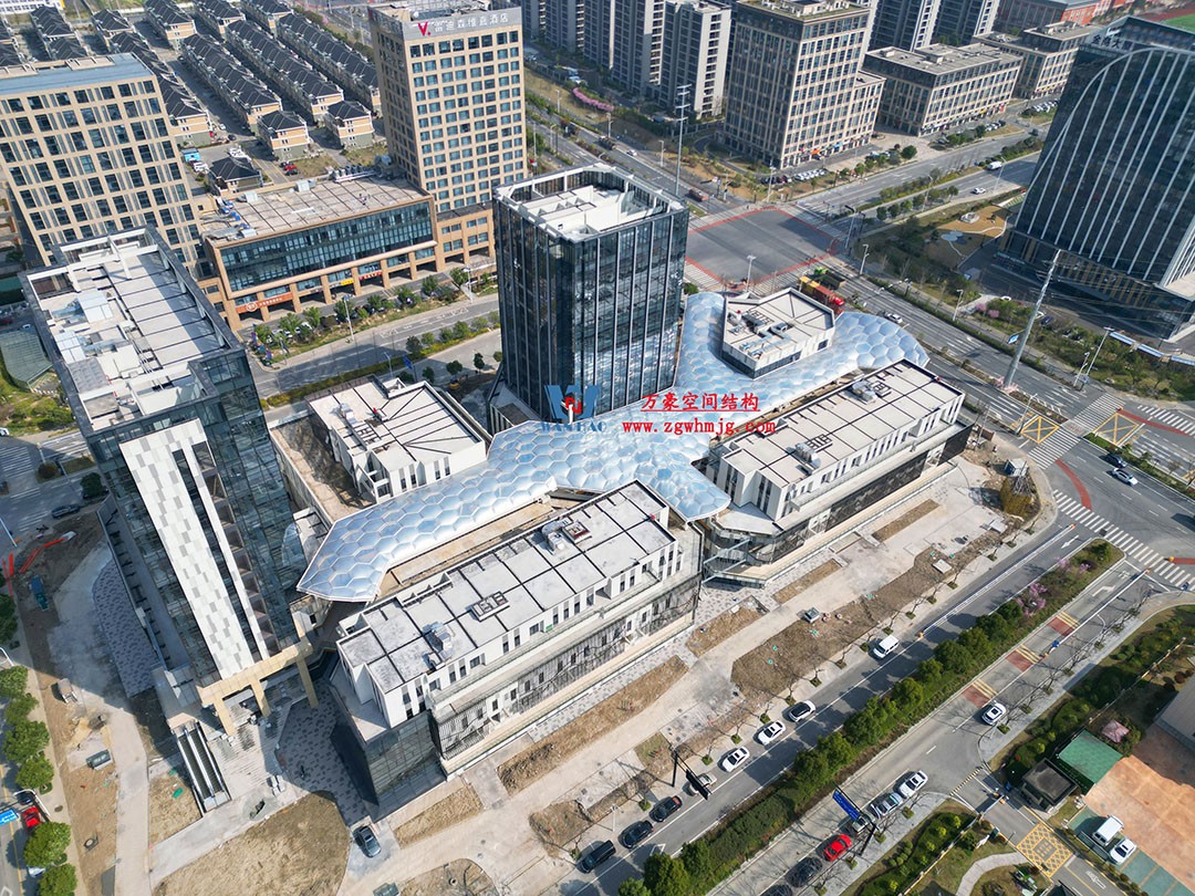 已完工,這個ETFE氣枕商業天幕閃亮登場! 已完工,這個ETFE氣枕商業天幕閃亮登場!