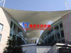 張拉膜結構是什么？張拉膜結構設計需要考慮哪些問題
